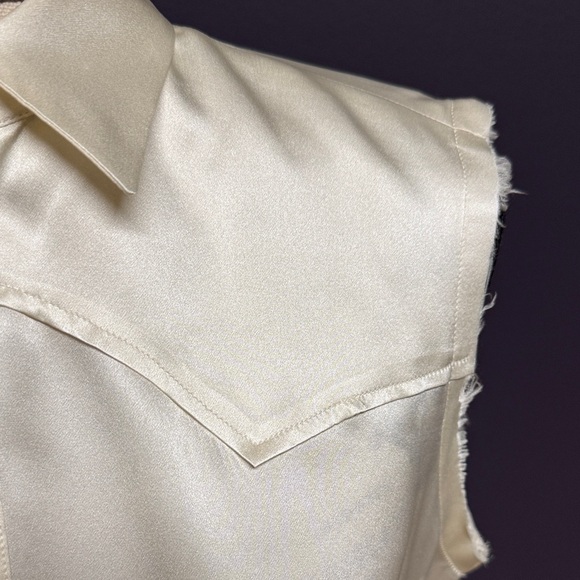 Nili Lotan Silk Sleeveless Blouse - Picture 7 of 14